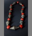 881 - Antica e rara collana, argento, corallo, magia tibetana, Shigatsze, fine 18th secolo, Tibet