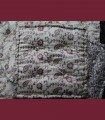 154 - Set di tre cuscini quadrati a fantasia, con nappe, seta, broccato