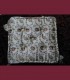 161 - Cuscino quadrato a fantasia, con nappe, seta, broccato